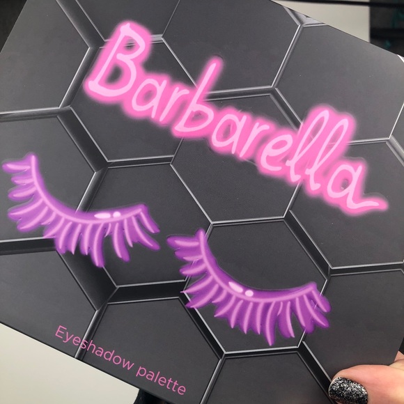 BEE BEAUTY LONDON Barbella Palette - Picture 4 of 5